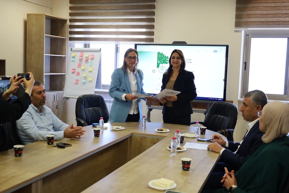 صندوق النفقة الفلسطيني وعيادة جامعة بيرزيت القانونية يوقعان مذكرة تفاهم
