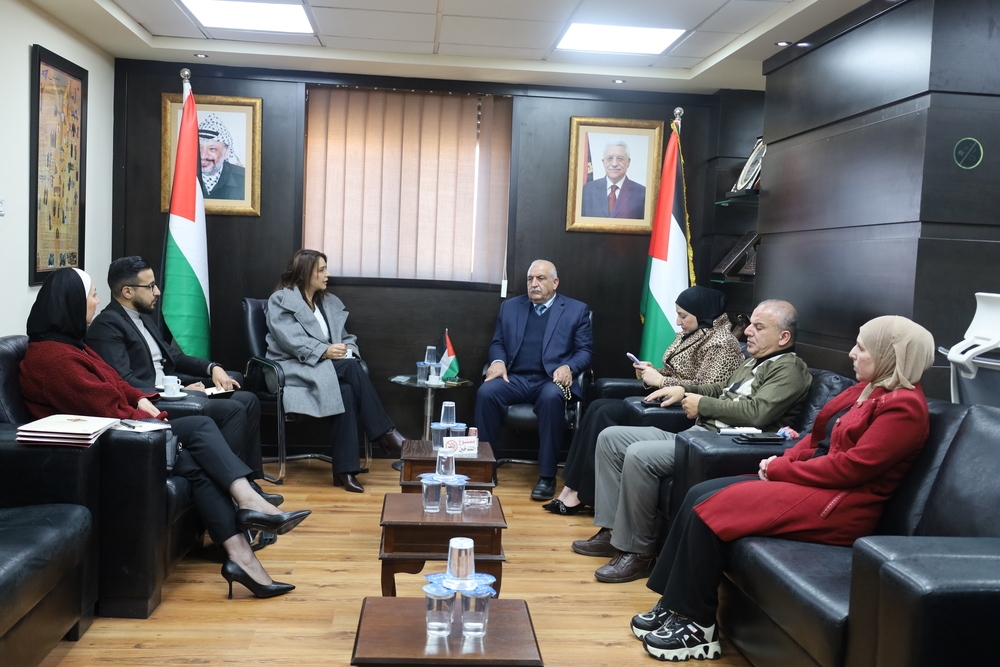 صندوق النفقة الفلسطيني يلتقي نائب محافظ القدس لتعزيز الشراكة بين الطرفين